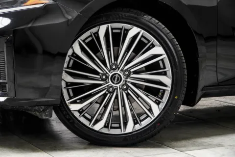 Another view of 2023 Nissan Altima 2.5 SL for sale in Kennesaw, GA at Carvilla