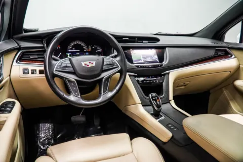 More photos of 2017 Cadillac XT5 Luxury at Carvilla, GA