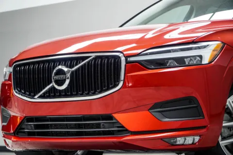 Photos of 2021 Volvo XC60 T6 Momentum for sale in Kennesaw, GA at Carvilla