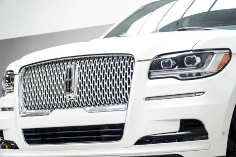 Photos of 2023 Lincoln Navigator Reserve for sale in Kennesaw, GA at Carvilla