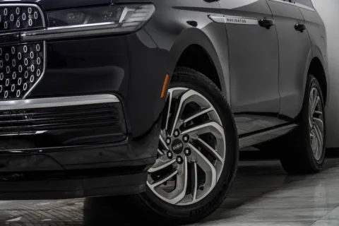 Another view of 2025 Lincoln Navigator Reserve for sale in Kennesaw, GA at Carvilla