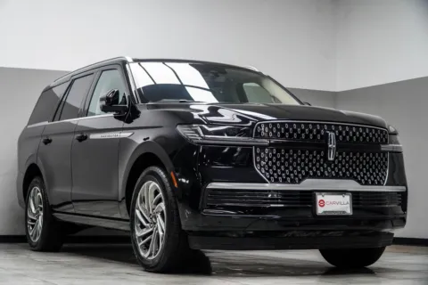 More photos of 2025 Lincoln Navigator Reserve at Carvilla, GA