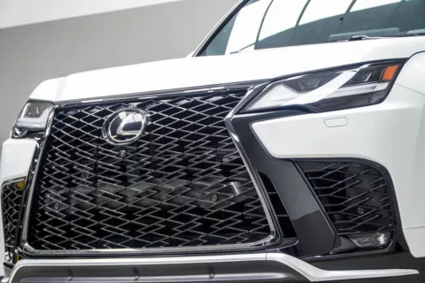 Photos of 2023 Lexus LX 600 F SPORT for sale in Kennesaw, GA at Carvilla