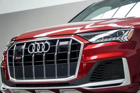 Photos of 2024 Audi SQ7 Prestige for sale in Kennesaw, GA at Carvilla