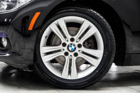 Photos of 2018 BMW 3 Series 330i xDrive for sale in Kennesaw, GA at Carvilla