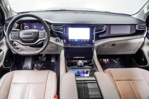 More photos of 2022 Jeep Wagoneer Series III at Carvilla, GA