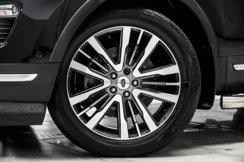 Another view of 2018 Ford Explorer Platinum for sale in Kennesaw, GA at Carvilla