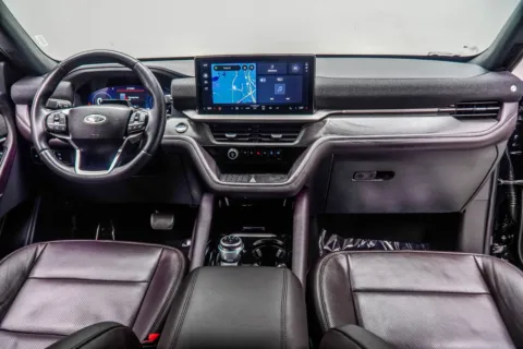 More photos of 2025 Ford Explorer Platinum at Carvilla, GA