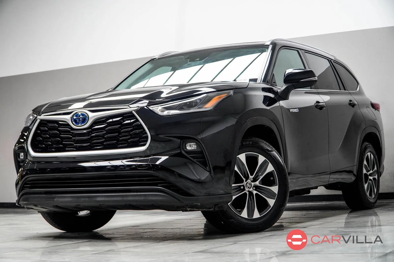 Black 2021 Toyota Highlander Hybrid XLE for sale in Kennesaw, GA