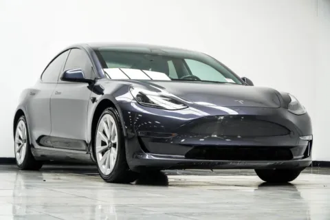 More photos of 2023 Tesla Model 3 at Carvilla, GA