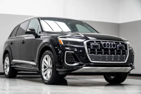 More photos of 2025 Audi Q7 55 Premium Plus at Carvilla, GA