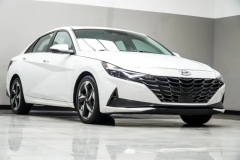 More photos of 2021 Hyundai Elantra Limited at Carvilla, GA