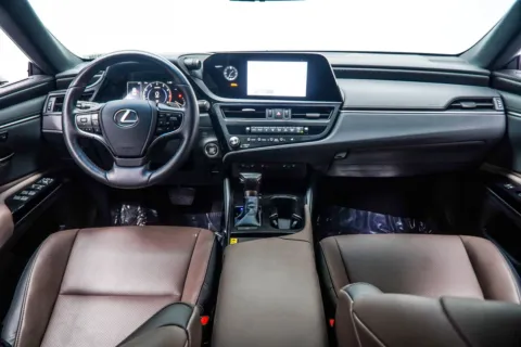 More photos of 2025 Lexus ES 350 at Carvilla, GA