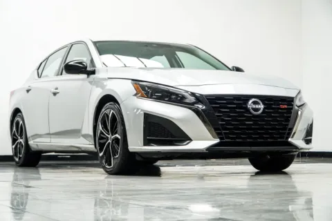 More photos of 2024 Nissan Altima 2.5 SR at Carvilla, GA