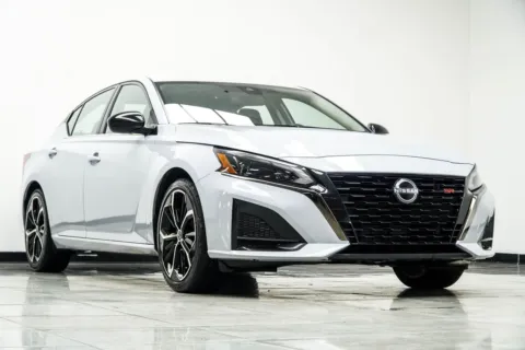 More photos of 2024 Nissan Altima 2.5 SR at Carvilla, GA