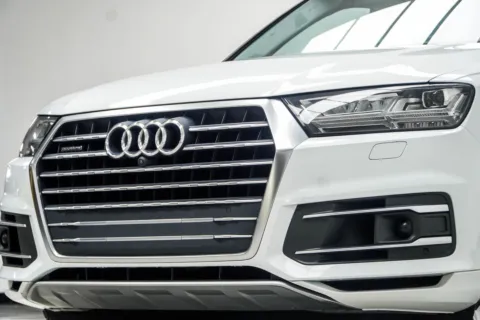 Photos of 2018 Audi Q7 3.0T Prestige for sale in Kennesaw, GA at Carvilla