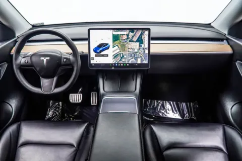 More photos of 2022 Tesla Model Y Performance at Carvilla, GA