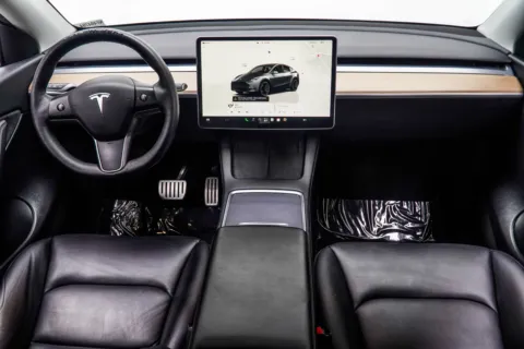 More photos of 2022 Tesla Model Y Performance at Carvilla, GA