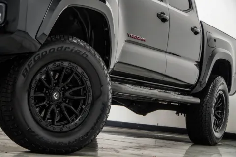 Another view of 2018 Toyota Tacoma SR5 for sale in Kennesaw, GA at Carvilla