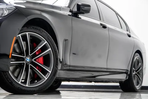 More photos of 2022 BMW 7 Series 750i xDrive at Carvilla, GA
