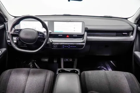 More photos of 2022 Hyundai IONIQ 5 SE at Carvilla, GA