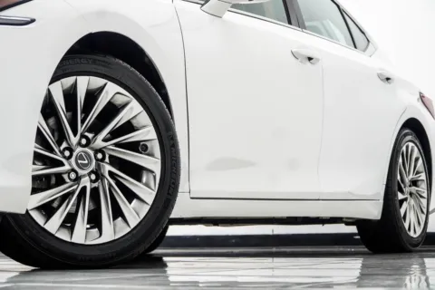 Another view of 2022 Lexus ES 350 Ultra Luxury for sale in Kennesaw, GA at Carvilla