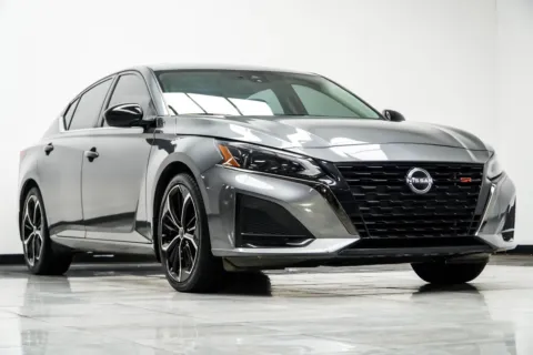 More photos of 2023 Nissan Altima 2.5 SR at Carvilla, GA