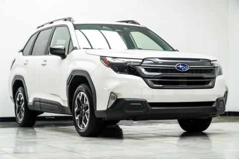 More photos of 2025 Subaru Forester Premium at Carvilla, GA