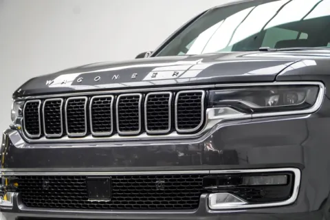 Photos of 2022 Jeep Wagoneer Series III for sale in Kennesaw, GA at Carvilla