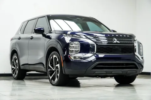 More photos of 2024 Mitsubishi Outlander SE at Carvilla, GA