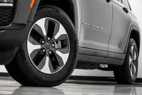 More photos of 2024 Jeep Grand Cherokee 4xe at Carvilla, GA