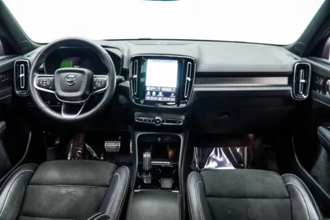 More photos of 2022 Volvo XC40 Recharge Pure Electric P8 Ultimate at Carvilla, GA