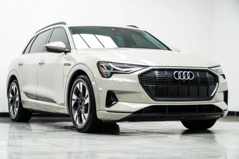 More photos of 2021 Audi e-tron Premium at Carvilla, GA
