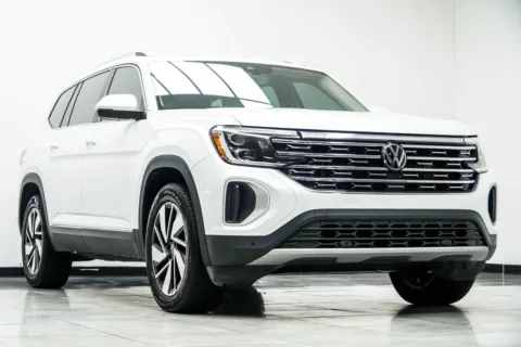 More photos of 2024 Volkswagen Atlas 2.0T SEL at Carvilla, GA