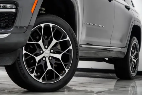 Another view of 2022 Jeep Grand Cherokee Summit Reserve for sale in Kennesaw, GA at Carvilla