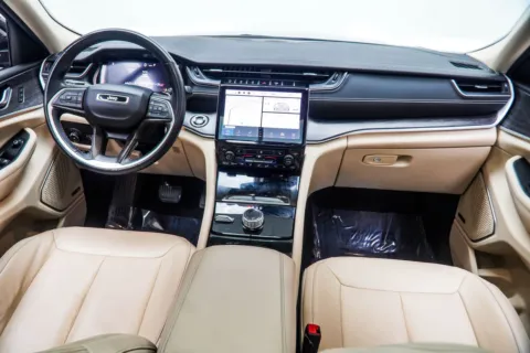 More photos of 2022 Jeep Grand Cherokee L Limited at Carvilla, GA