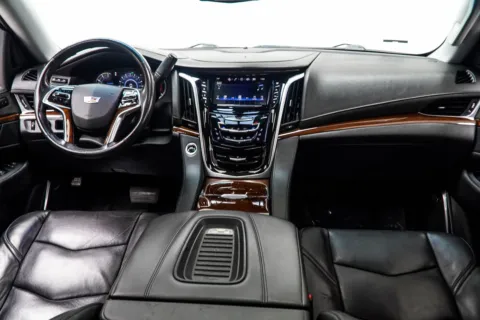 More photos of 2020 Cadillac Escalade Luxury at Carvilla, GA