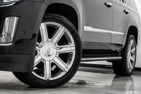 Photos of 2020 Cadillac Escalade Luxury for sale in Kennesaw, GA at Carvilla