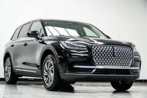 More photos of 2025 Lincoln Corsair Premiere at Carvilla, GA