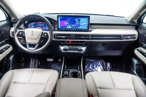 More photos of 2025 Lincoln Corsair Premiere at Carvilla, GA