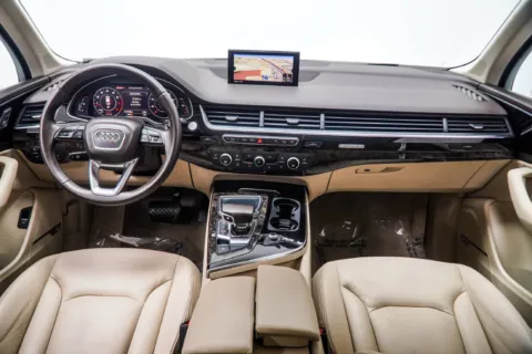 More photos of 2019 Audi Q7 55 Premium Plus at Carvilla, GA