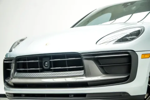 Photos of 2023 Porsche Macan T for sale in Kennesaw, GA at Carvilla
