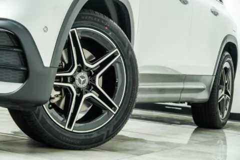 More photos of 2022 Mercedes-Benz GLB 250 at Carvilla, GA