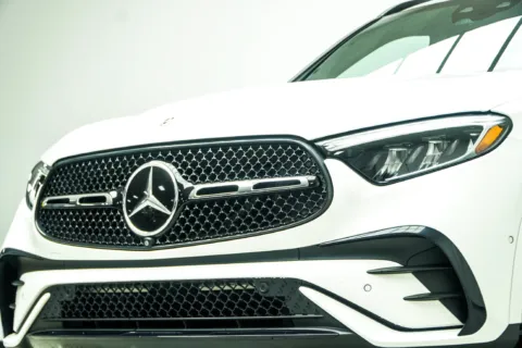 Photos of 2023 Mercedes-Benz GLC 300 for sale in Kennesaw, GA at Carvilla