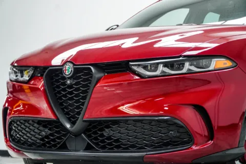 Photos of 2024 Alfa Romeo Tonale Veloce for sale in Kennesaw, GA at Carvilla