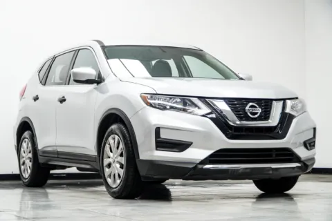More photos of 2017 Nissan Rogue S at Carvilla, GA