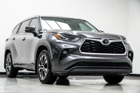More photos of 2024 Toyota Highlander XLE at Carvilla, GA