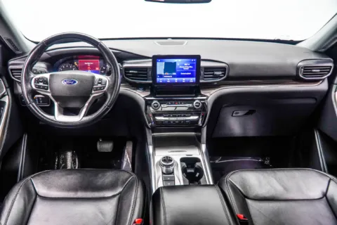 More photos of 2022 Ford Explorer Limited at Carvilla, GA