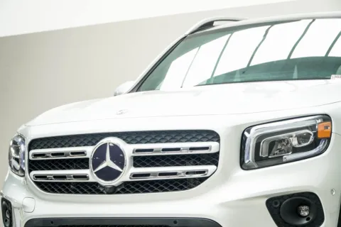 Photos of 2020 Mercedes-Benz GLB 250 for sale in Kennesaw, GA at Carvilla