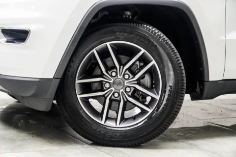 Another view of 2020 Jeep Grand Cherokee Limited for sale in Kennesaw, GA at Carvilla
